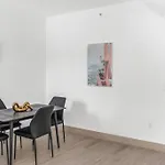 Biscayne Park Villas 15450